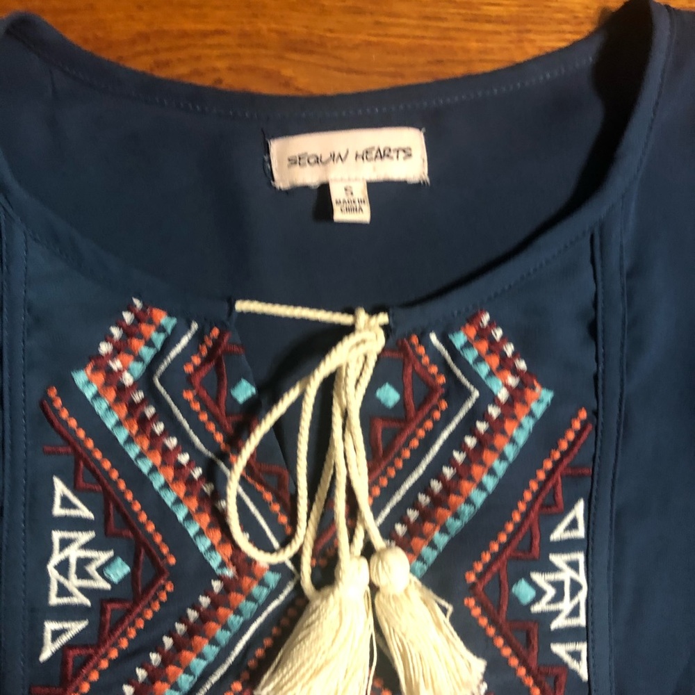 Fringe Top! - Picture 2 of 3